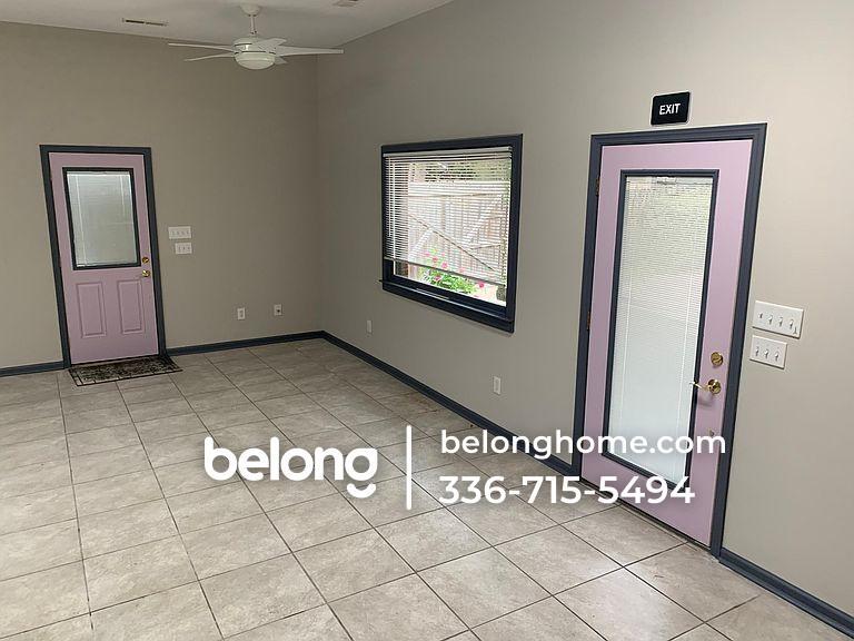 Building Photo - 1705 Fordham Rd