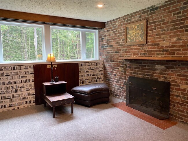 Building Photo - 60 Shaw Dr