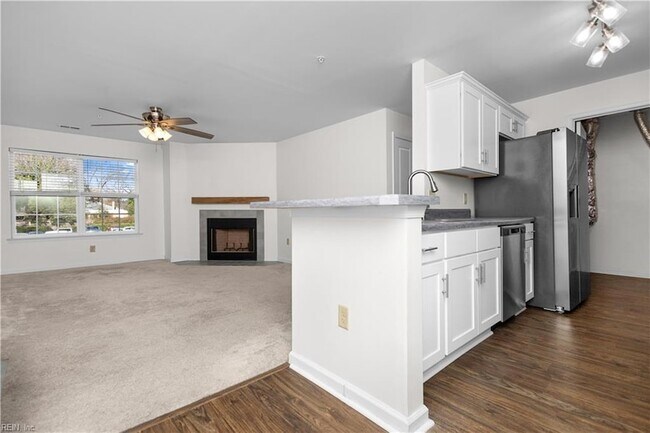 Building Photo - 414 Delaware Ave