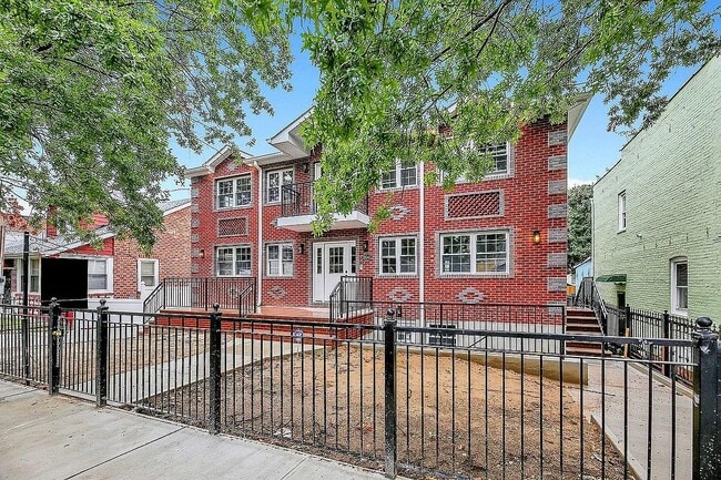 Primary Photo - 110-41 172nd St