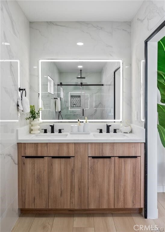 Building Photo - 2734 Armour Ln