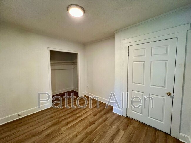 Building Photo - 37 Skyview Pl