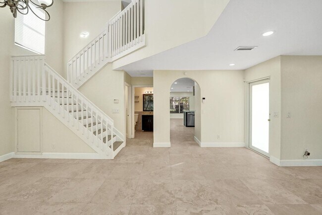 Building Photo - 949 Jade Ct