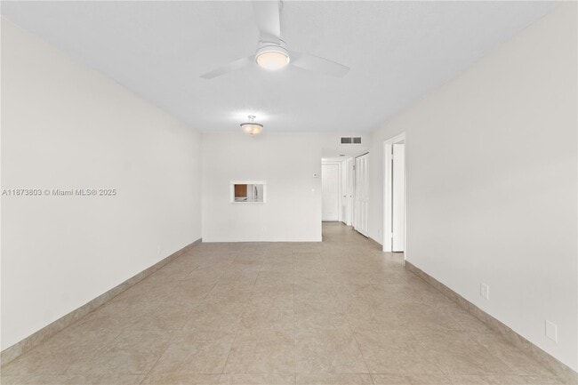 Building Photo - 300 Berkley Rd