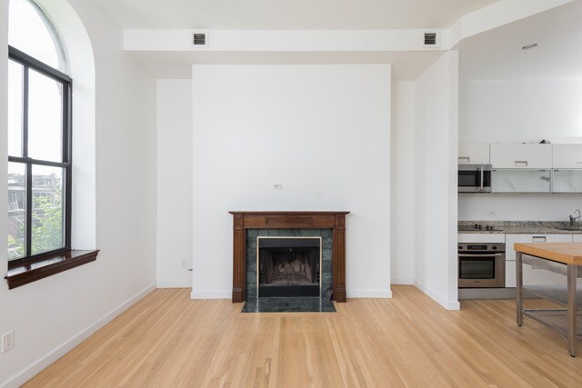 Building Photo - 130 Appleton St