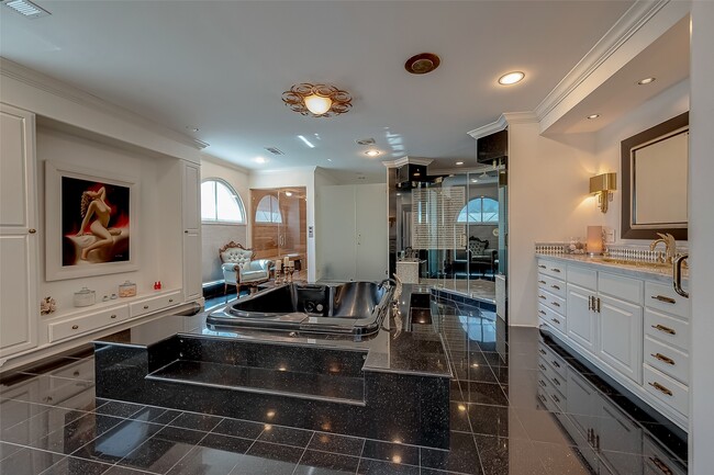 Building Photo - 12445 Memorial Dr