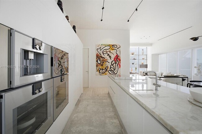 Building Photo - 4701 Meridian Ave