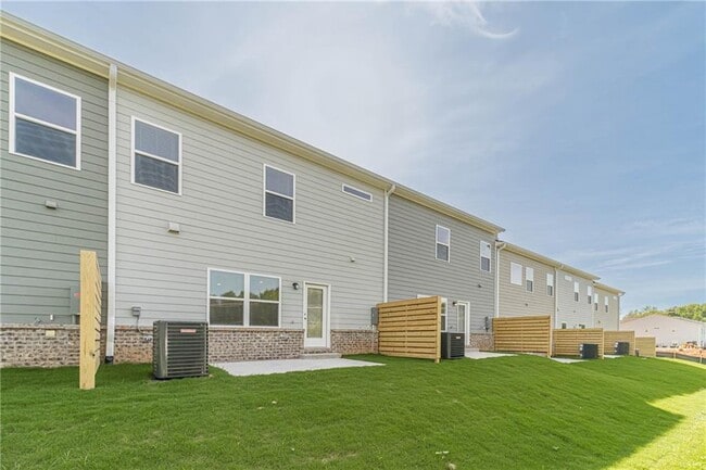 Building Photo - 58 Jacobs Farm Ln