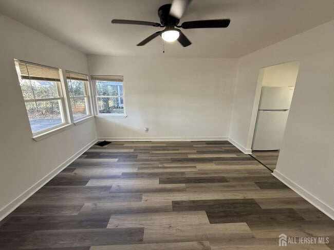 Building Photo - 1060 Terrace Blvd