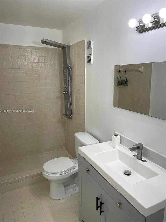 Building Photo - 2060 SW 90th Ave