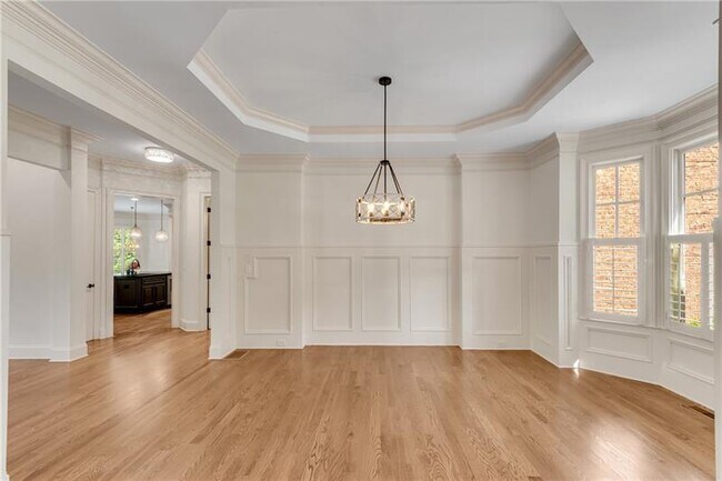 Building Photo - 5861 Yoshino Cherry Ln NE