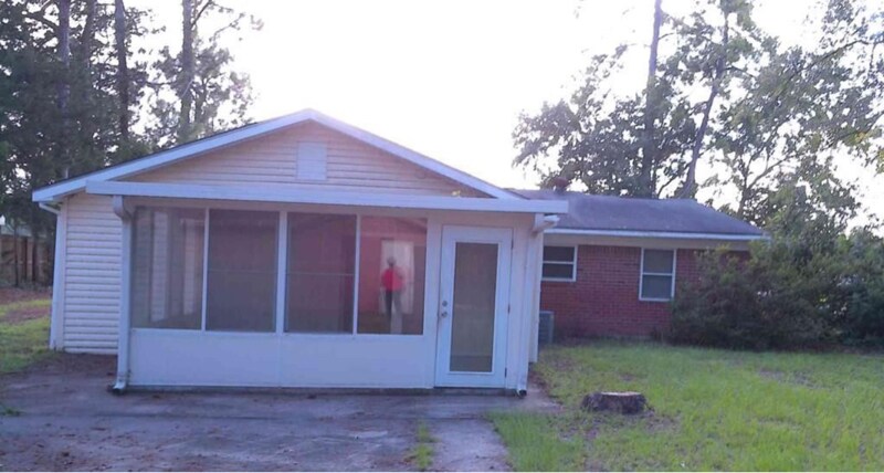 Building Photo - 989 Sunset Blvd