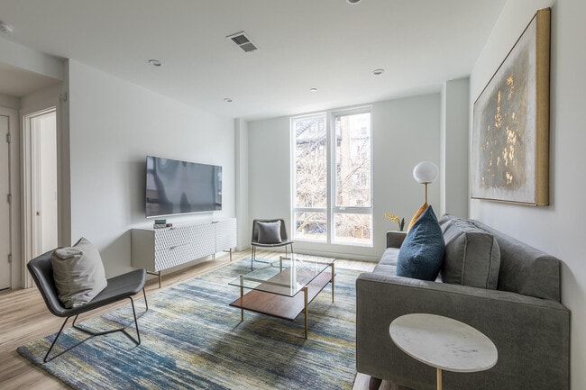 Building Photo - 300 Marshall Dr