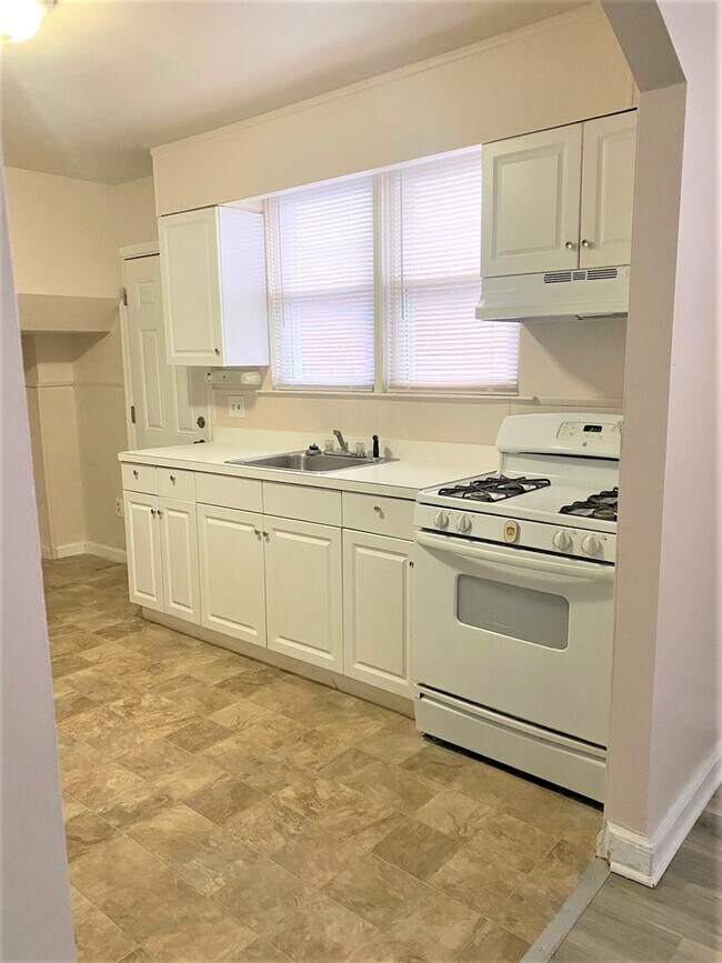 Building Photo - House for Rent in Folsom