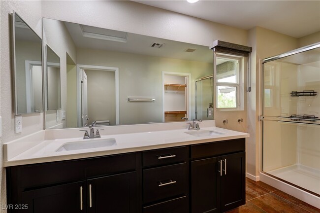 Building Photo - 7017 Pearl Hilltop Ct