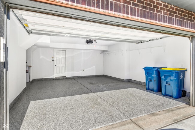 Building Photo - 8244 Bostic Dr