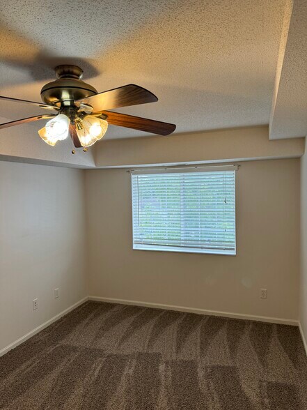 Building Photo - 2022 29th Pl NW