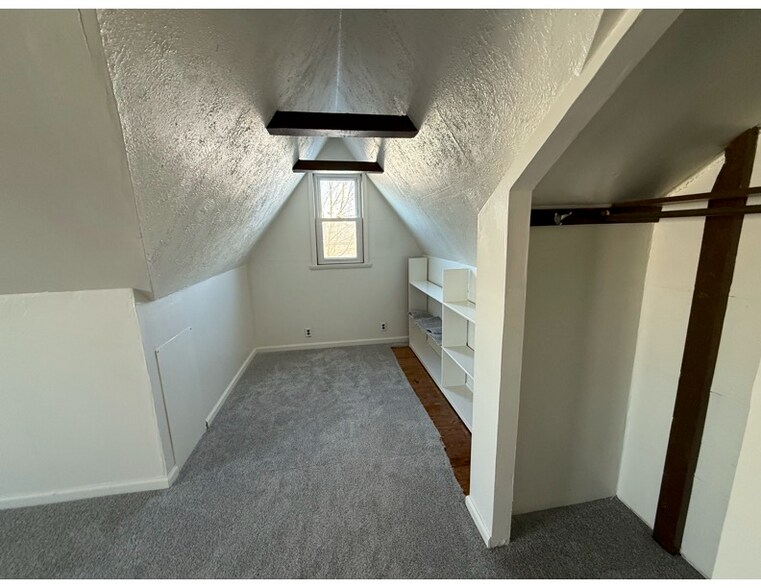 Building Photo - 1520 Woodrow Ave