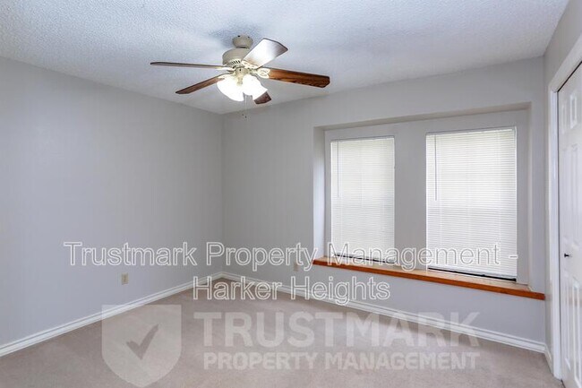 Building Photo - 1505 Spicewood Cir