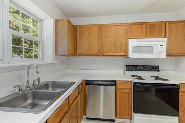 Building Photo - 3819 Northlake Dr