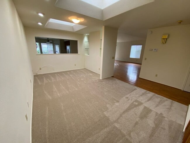 Building Photo - 2bd/2bth within the Ocean Hills Country Club!