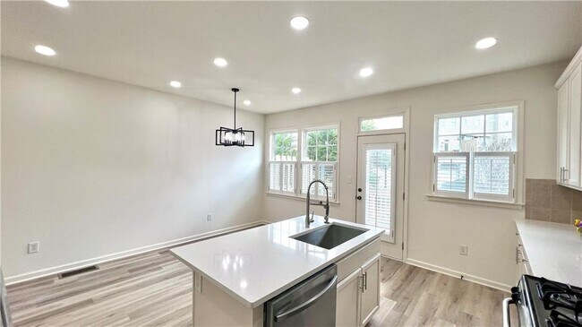 Building Photo - 4363 Grove Field Park NW