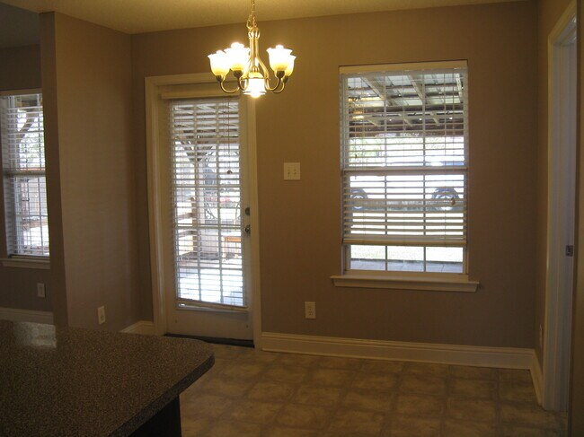 Nook - 2380 Polo Pl W