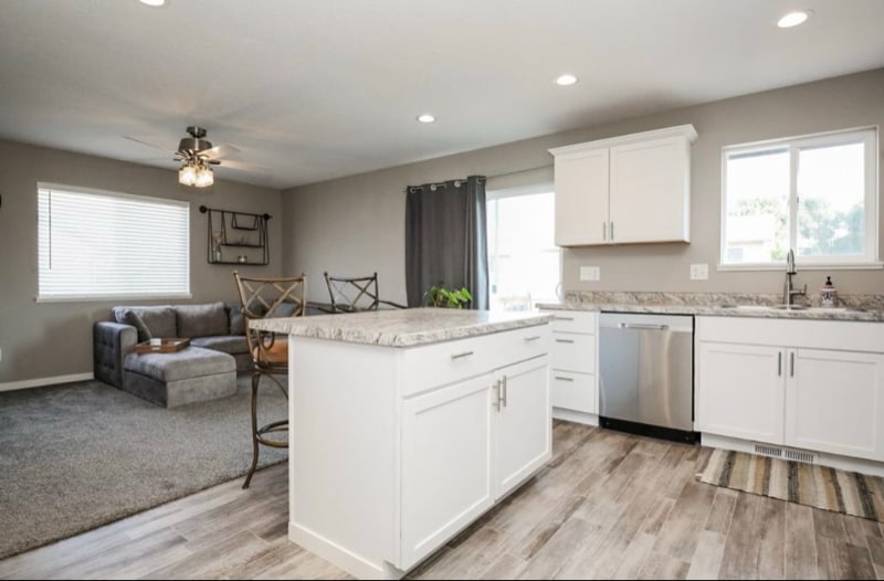 Building Photo - 1600 East 69th St N