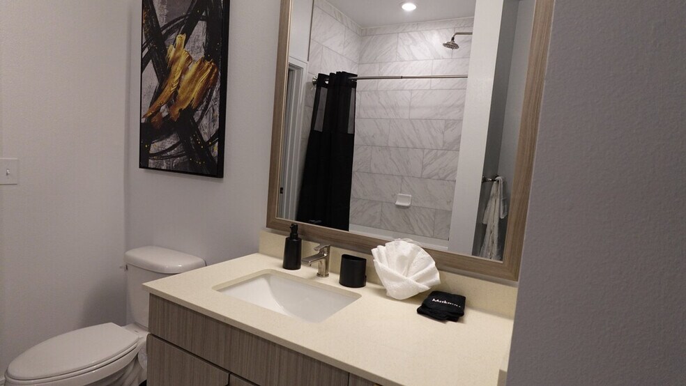 Building Photo - 9135 Town Center Pkwy