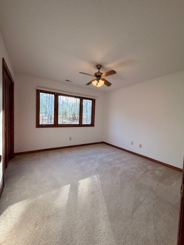 Building Photo - 250 Running Deer Rd