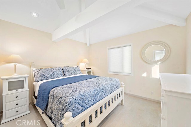 Building Photo - 1051 Gaviota Dr