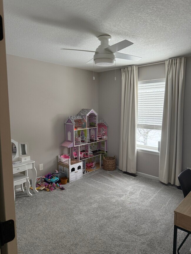 Building Photo - 11190 204th St W