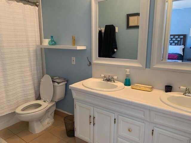 Building Photo - 15434 Escapade St