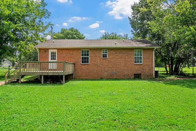 Building Photo - 401 Pacific Ave