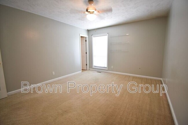 Building Photo - 6817 Sugarbin Ln