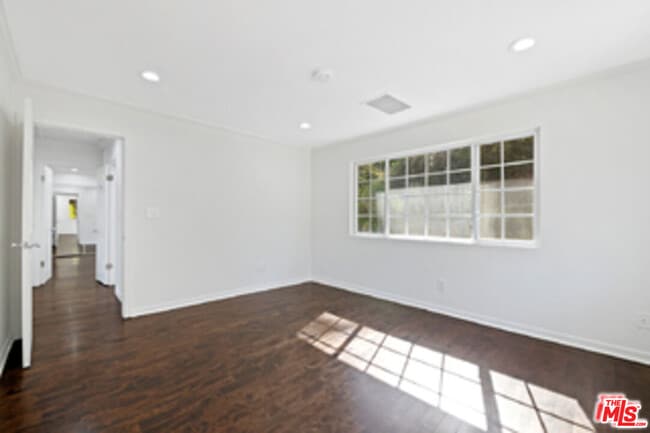 Building Photo - 2461 Jupiter Dr