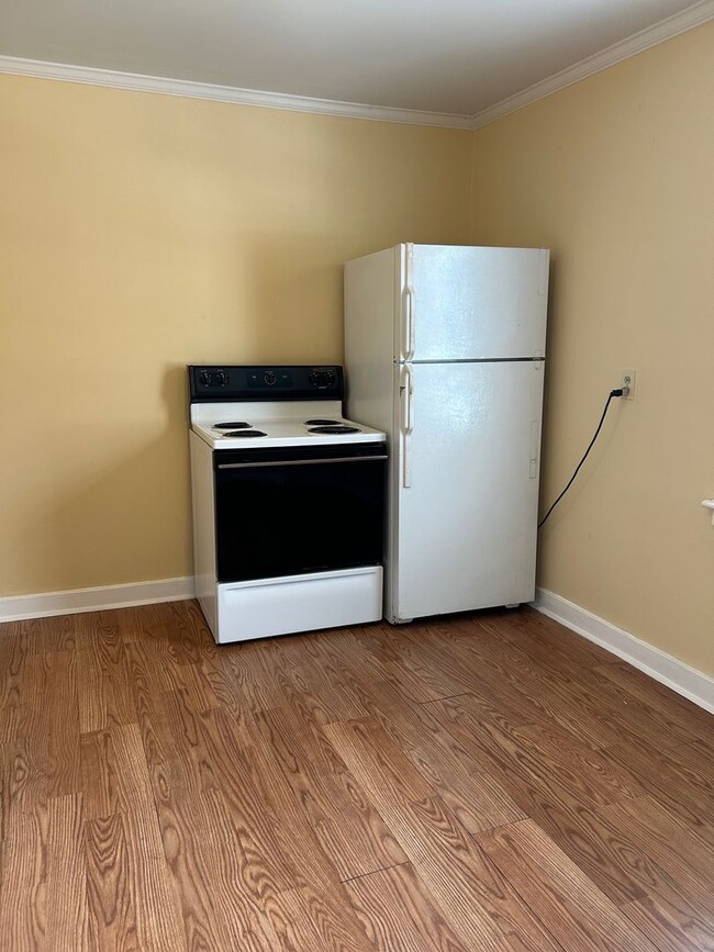 Building Photo - 2 Bedroom Apartment in Shandon Ground Floor Great Location