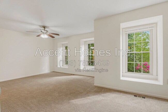 Building Photo - 7867 Painted Daisy Dr