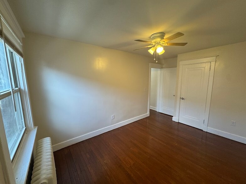 Building Photo - 5714 Beacon St