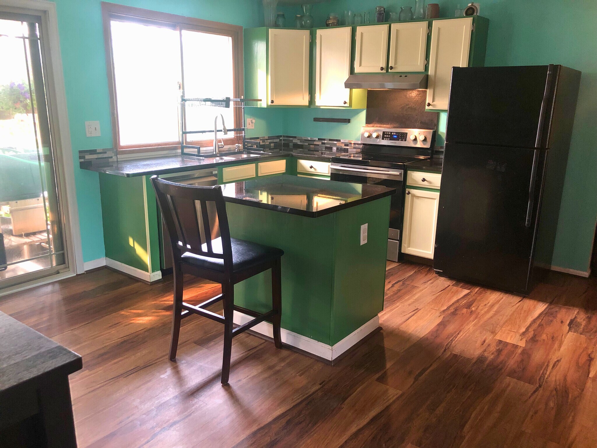 Kitchen - 1220 Alpine Pl