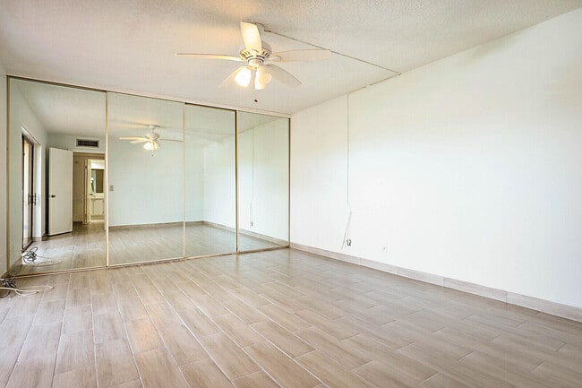 Building Photo - 253 Woodland Rd