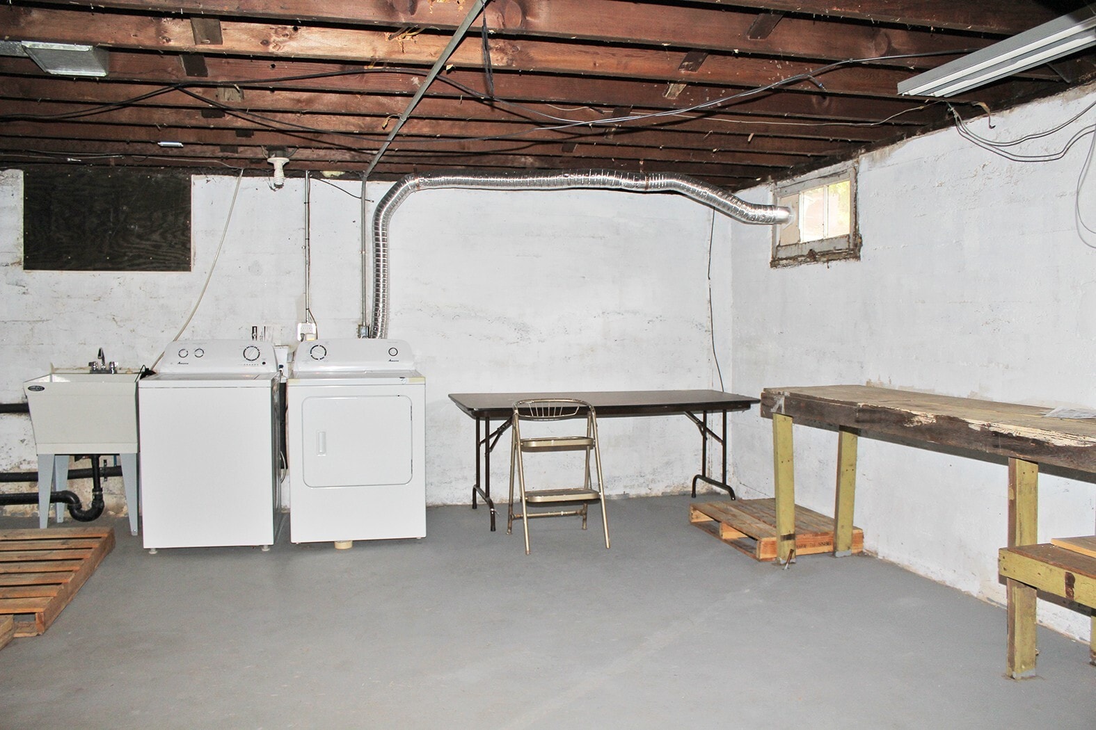 Building Photo - 3620-3628 NE 45th Ave