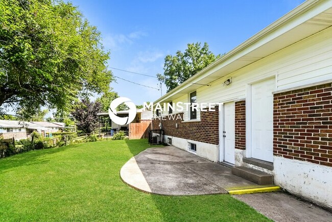 Building Photo - 9839 Monarch Dr