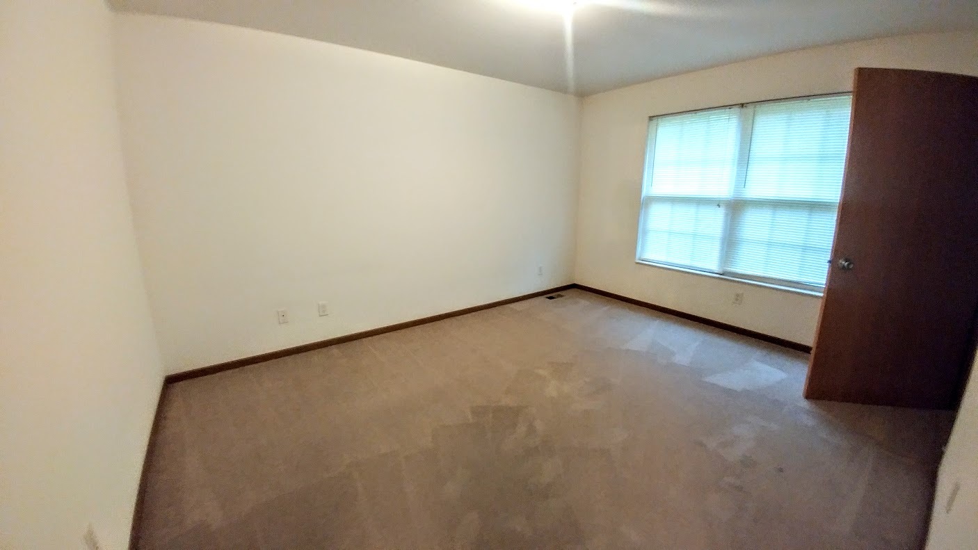 Building Photo - 5602 Valley View Dr