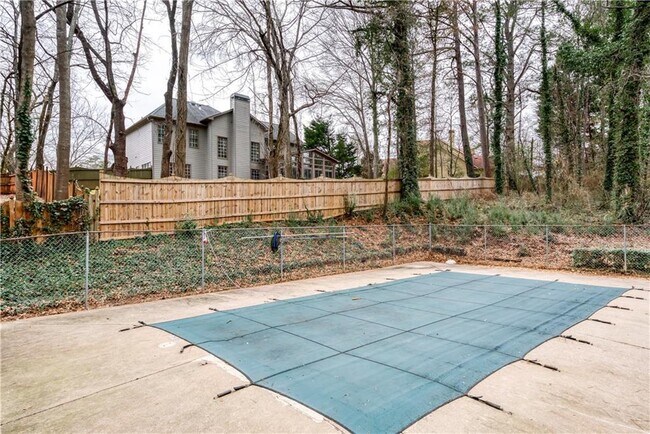 Building Photo - 103 Sterling Ct