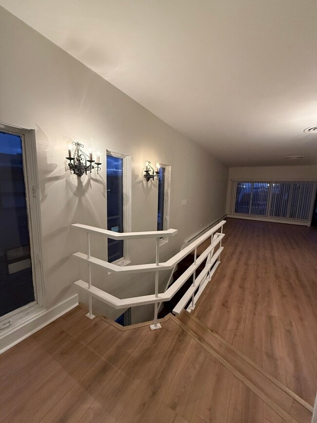 Building Photo - 2435 N 76th Ct