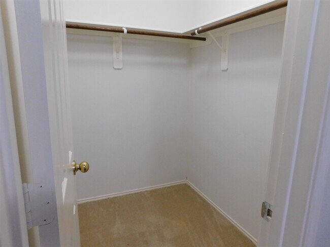 Building Photo - 19130 Yaupon Ranch Dr