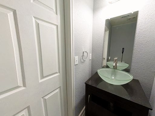 Building Photo - Stylish San Antonio Rental with Solar Panels, Fenced Yard, and All Appliances Included!