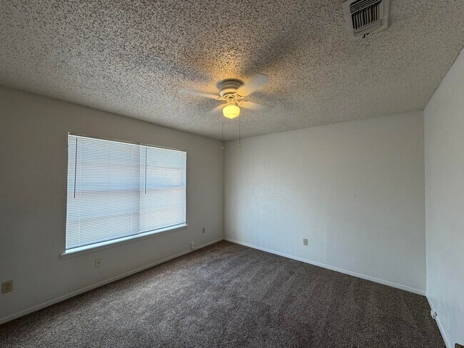 Building Photo - 7501 Avenue W