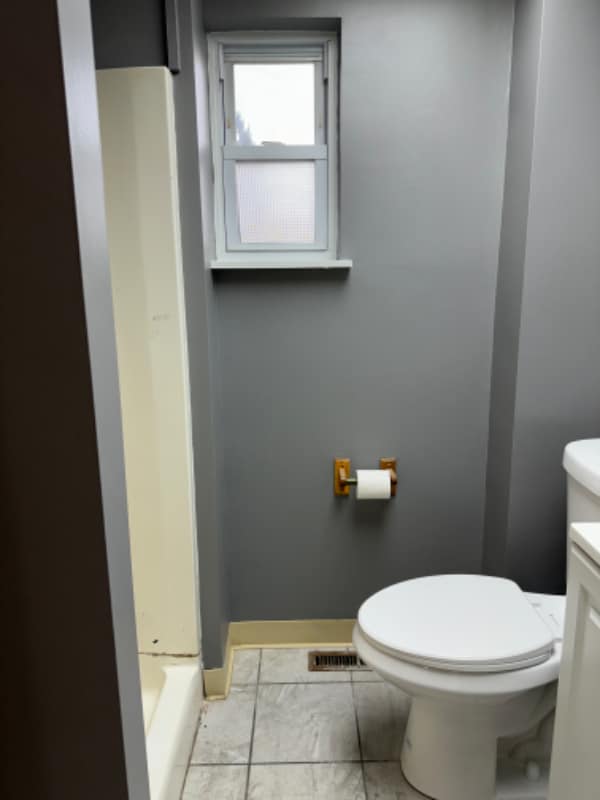 Building Photo - 4XX Leggett St